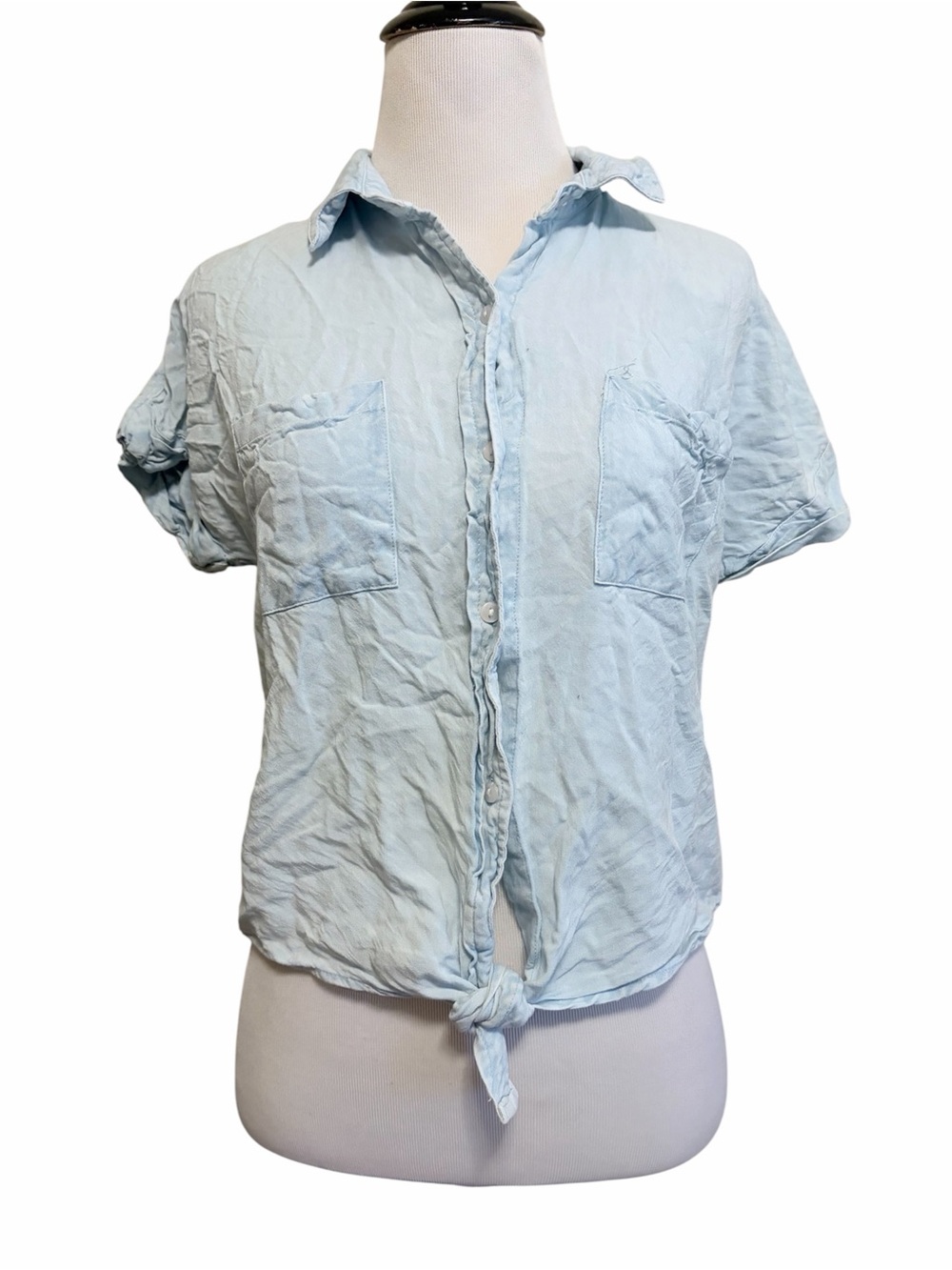 Sim & sam medium chambray button up shirt